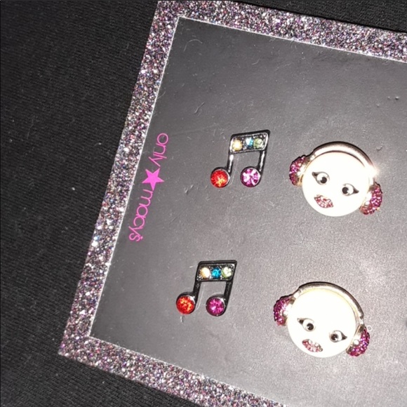 Betsey Johnson XOX TROLLS EARRINGS - Picture 4 of 5